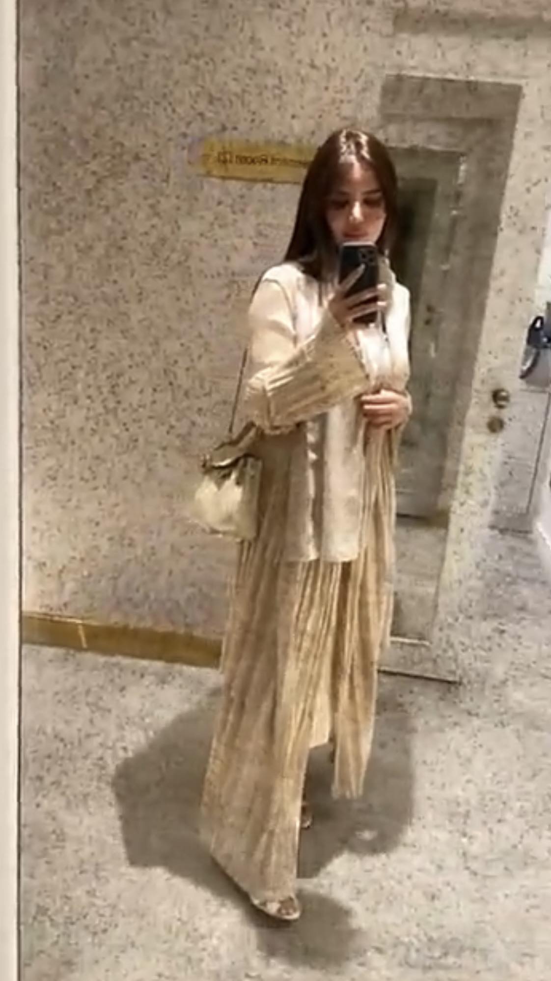 Pleated Abaya