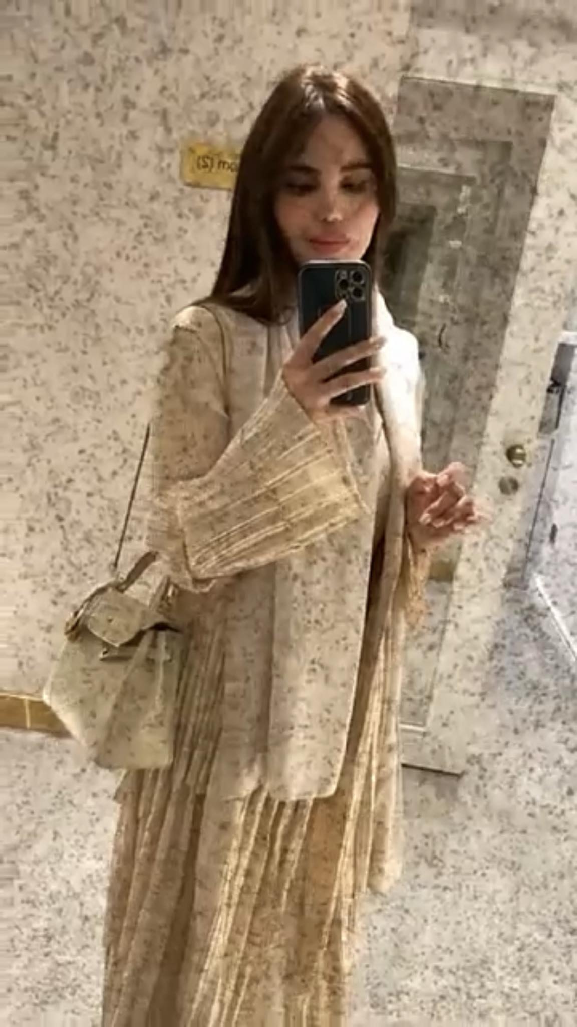 Pleated Abaya
